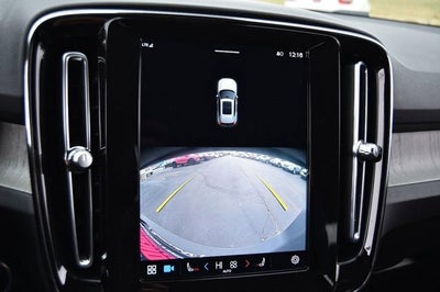 2023 Volvo XC40 Core