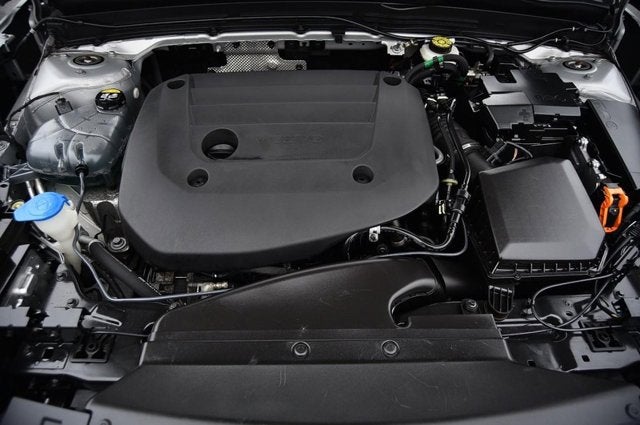 2023 Volvo XC40 Core