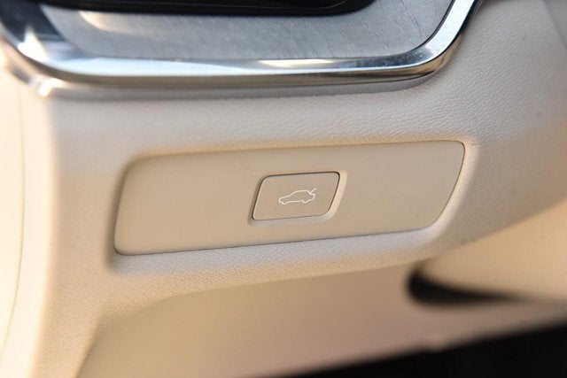 2025 Volvo V60 Cross Country Plus
