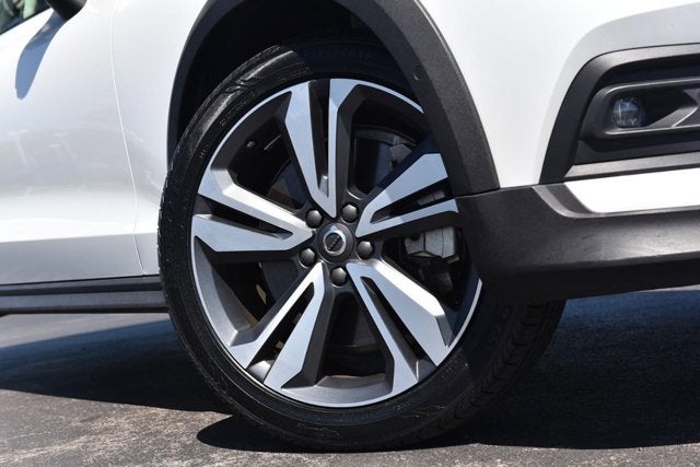 2025 Volvo V60 Cross Country Plus