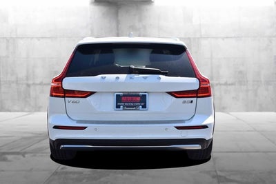 2025 Volvo V60 Cross Country Plus