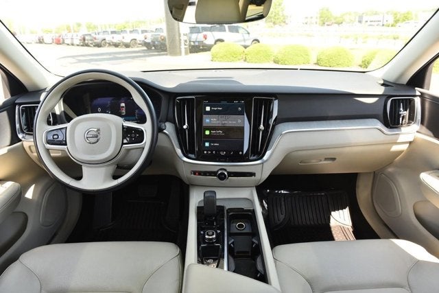 2025 Volvo V60 Cross Country Plus