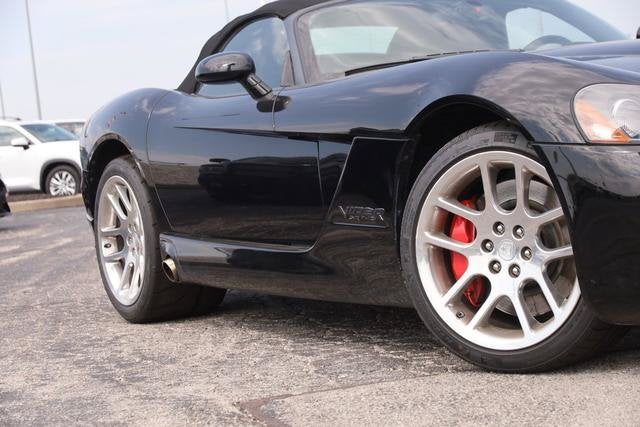 2005 Dodge Viper SRT10