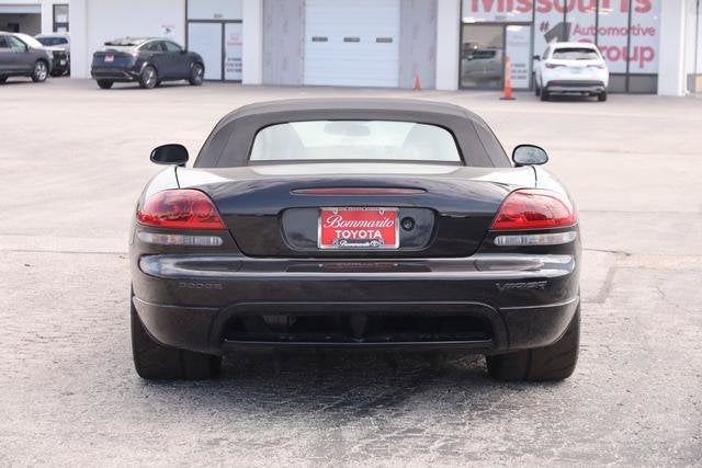 2005 Dodge Viper SRT10