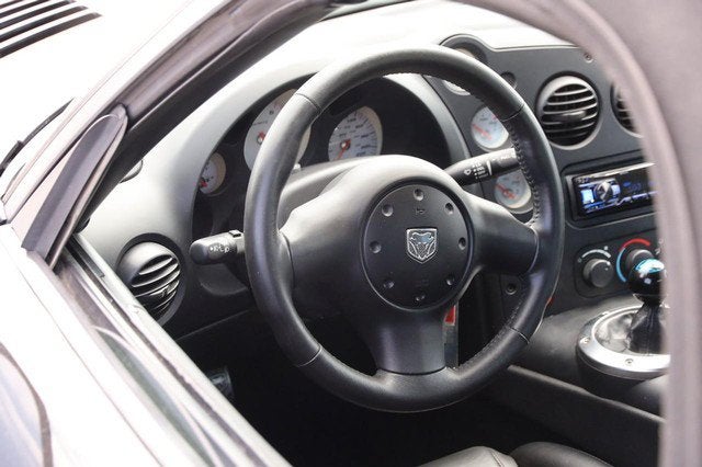 2005 Dodge Viper SRT10