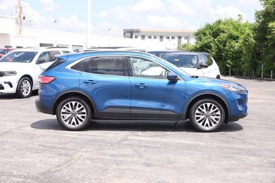 2022 Ford Escape Titanium