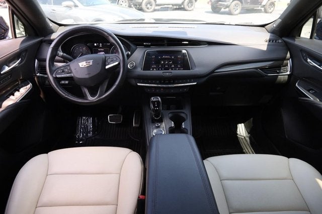 2023 Cadillac XT4 FWD Sport