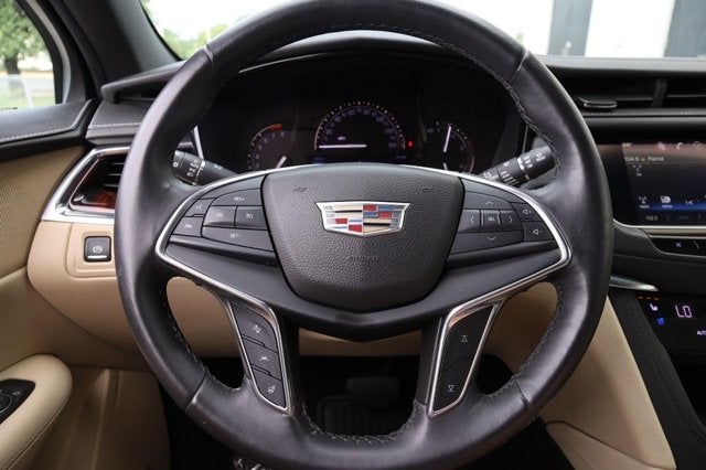 2017 Cadillac XT5 Premium Luxury FWD