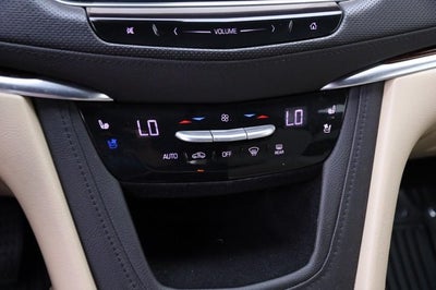 2017 Cadillac XT5 Premium Luxury FWD