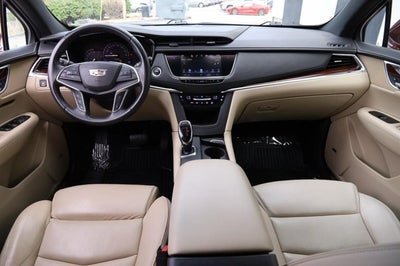 2017 Cadillac XT5 Premium Luxury FWD