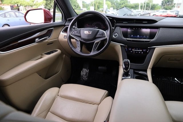 2017 Cadillac XT5 Premium Luxury FWD