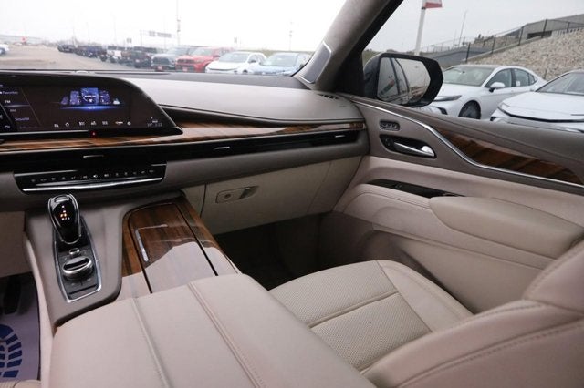 2024 Cadillac Escalade 4WD Sport Platinum