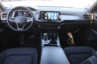 2024 Volkswagen Atlas Cross Sport 2.0T SE w/Technology