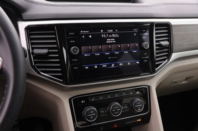 2022 Volkswagen Atlas 2.0T SE w/Technology