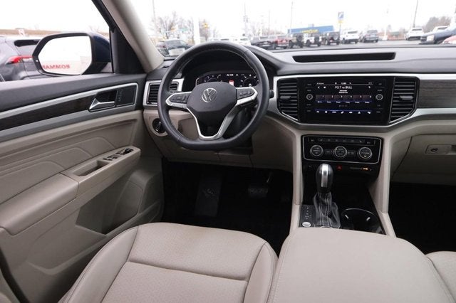 2022 Volkswagen Atlas 2.0T SE w/Technology
