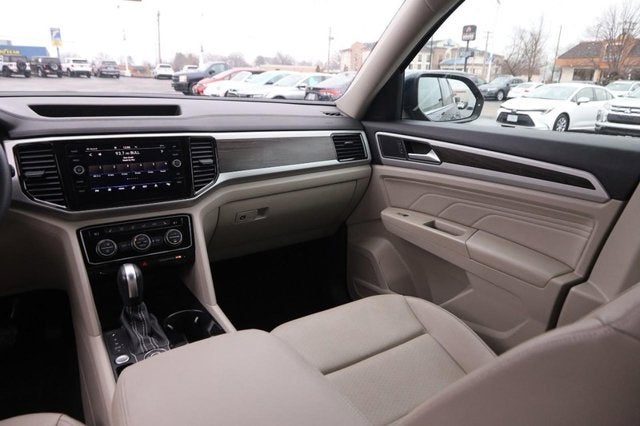 2022 Volkswagen Atlas 2.0T SE w/Technology