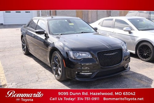 2021 Chrysler 300 Touring L