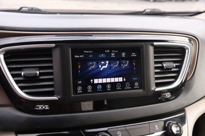 2021 Chrysler Voyager LXI