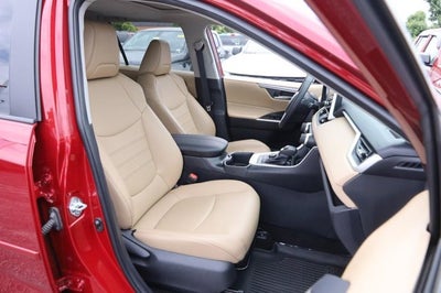 2025 Toyota RAV4 Hybrid XLE Premium