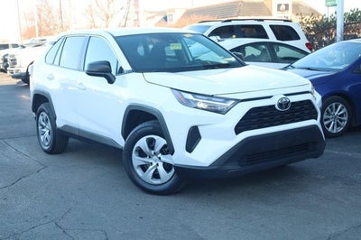 2024 Toyota RAV4 LE