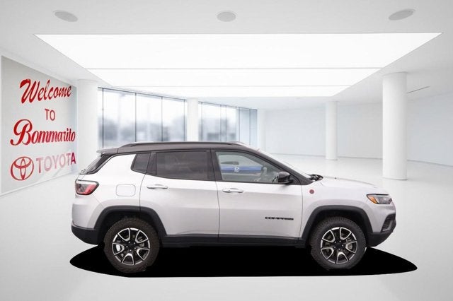 2024 Jeep Compass Trailhawk