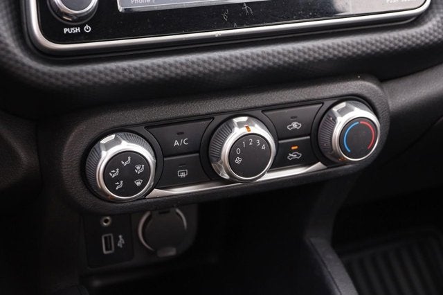2022 Nissan Kicks S