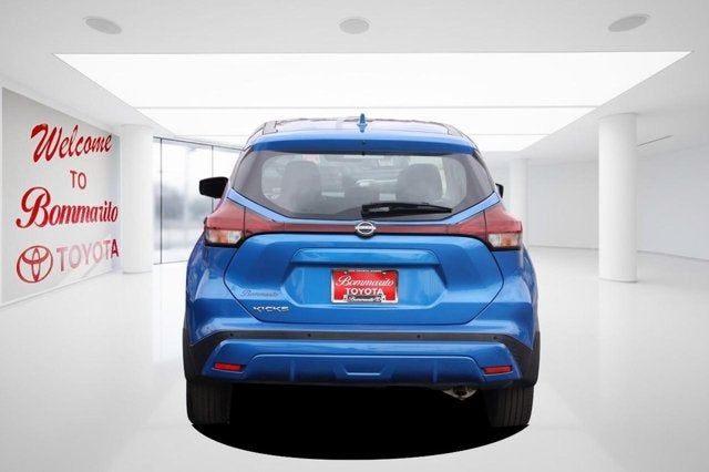 2022 Nissan Kicks S