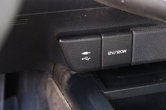 2019 Toyota Camry Hybrid XLE