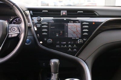 2019 Toyota Camry Hybrid XLE
