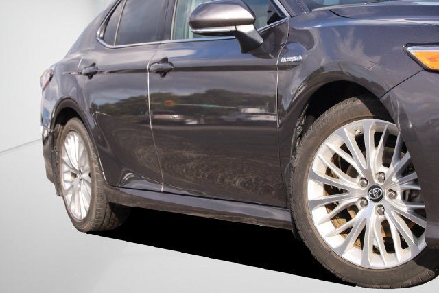 2019 Toyota Camry Hybrid XLE