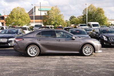 2019 Toyota Camry Hybrid XLE