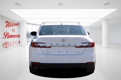 2025 Toyota Camry SE