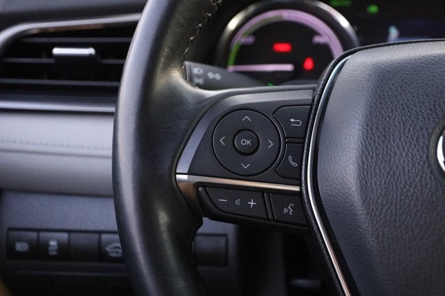 2020 Toyota Camry Hybrid XLE