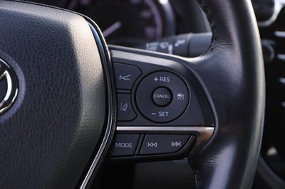 2020 Toyota Camry Hybrid XLE