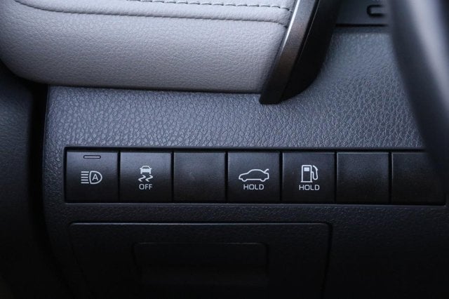 2020 Toyota Camry Hybrid XLE