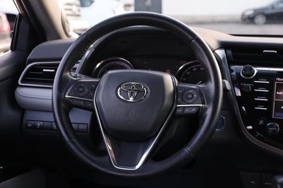 2020 Toyota Camry Hybrid XLE