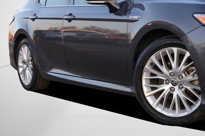 2020 Toyota Camry Hybrid XLE