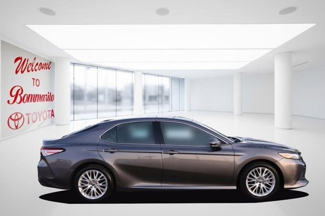 2020 Toyota Camry Hybrid XLE