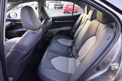 2020 Toyota Camry Hybrid XLE