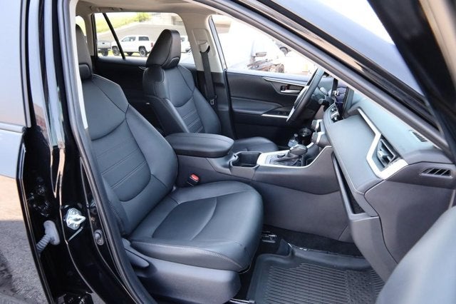 2025 Toyota RAV4 Hybrid XLE Premium