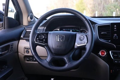 2022 Honda Pilot Touring 8-Passenger
