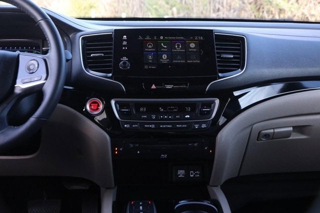 2022 Honda Pilot Touring 8-Passenger