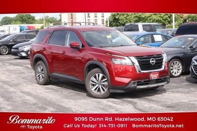 2023 Nissan Pathfinder SL