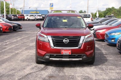 2023 Nissan Pathfinder SL