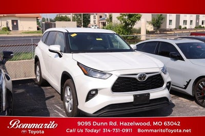 2022 Toyota Highlander LE