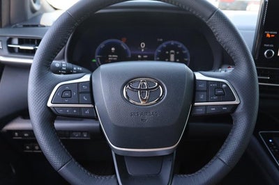 2025 Toyota Sienna Platinum