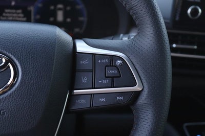 2025 Toyota Sienna Platinum