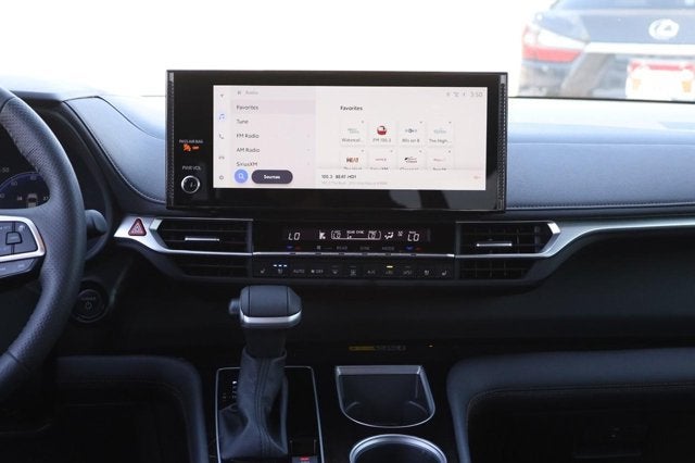 2025 Toyota Sienna Platinum