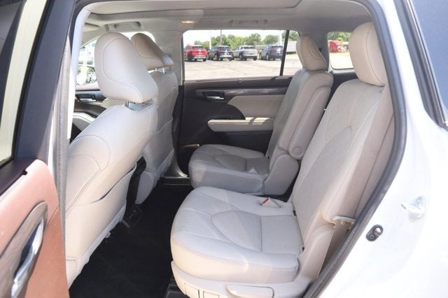 2021 Toyota Highlander Platinum