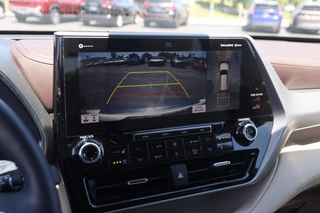 2021 Toyota Highlander Platinum